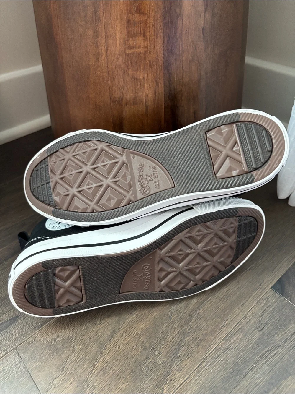 Converse All Star Malden Street Mid top, ortholite cushioning wider fit